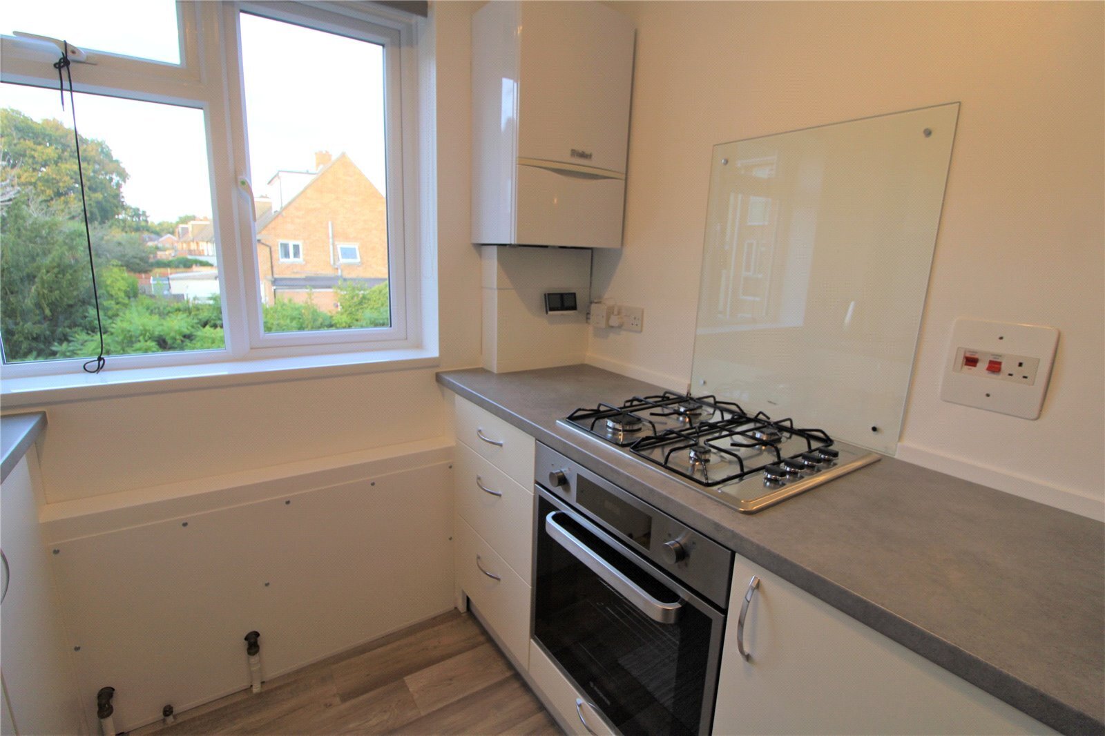 Harris Close, Enfield, EN2 Image 6