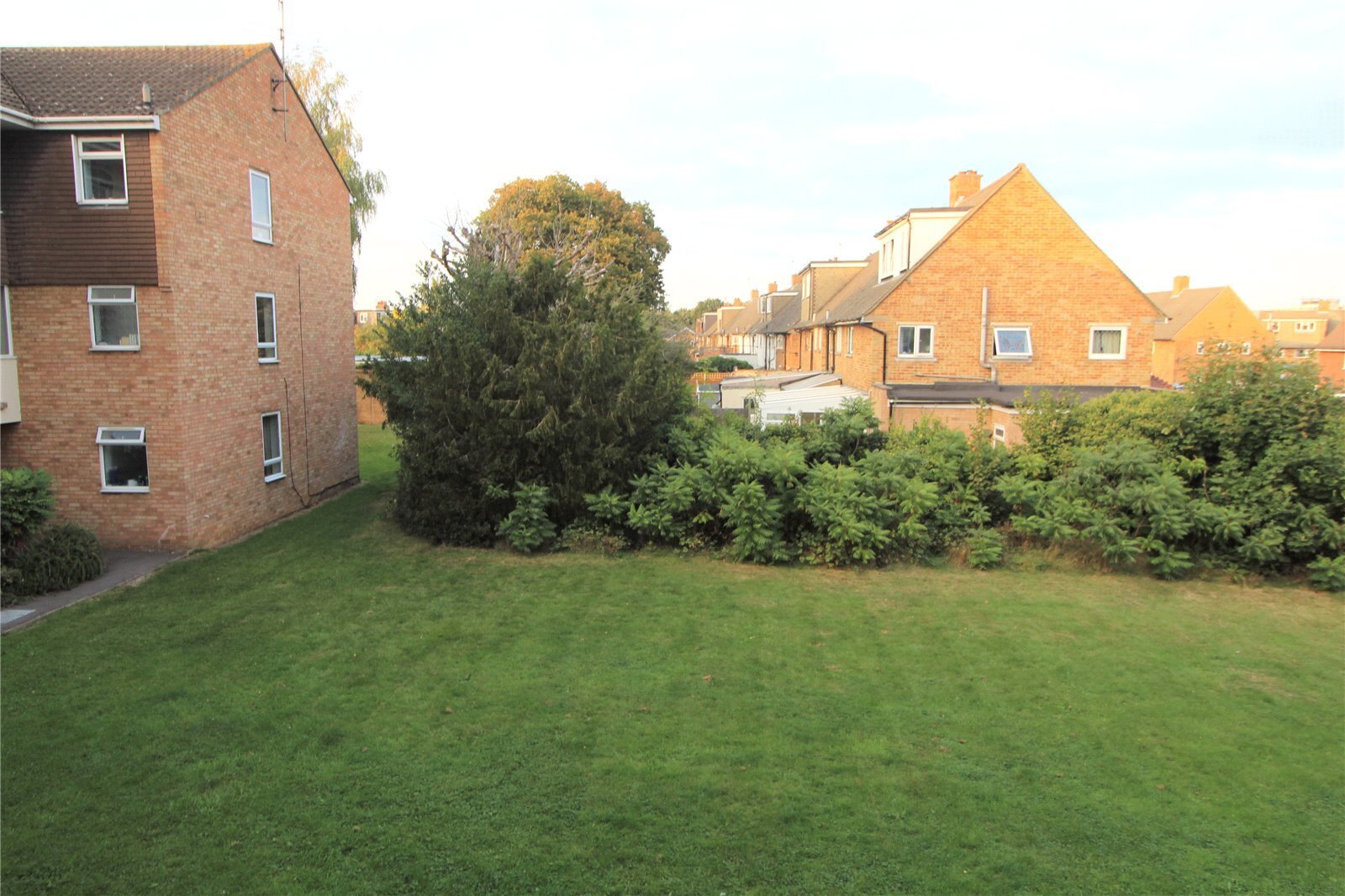 Harris Close, Enfield, EN2 Image 11