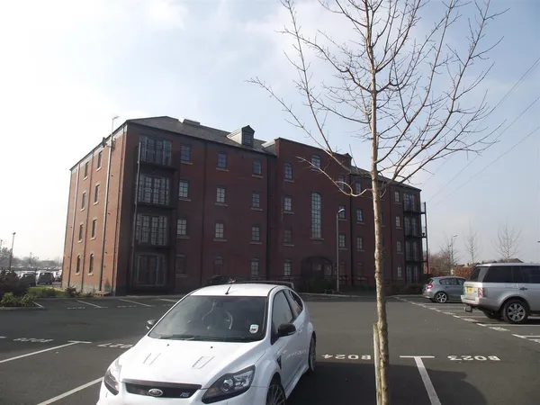 Boteler Court, Warrington, WA4 6DU