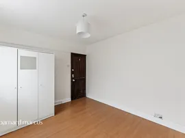 Eldertree Way, Mitcham thumb 3