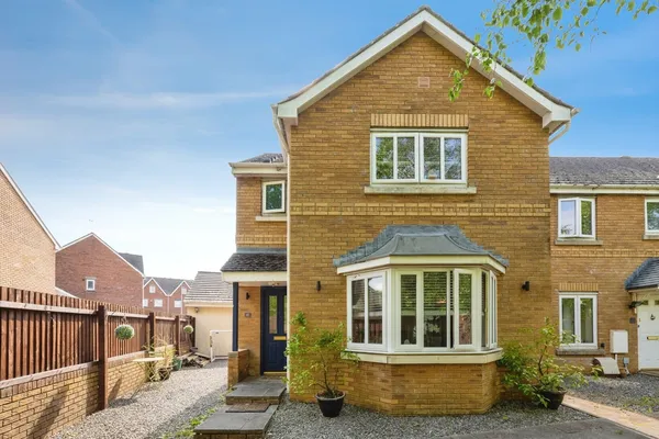 Heol Islwyn, Fforestfach, Swansea, SA5