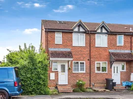 Lomond Close, Sparcells, Swindon photo