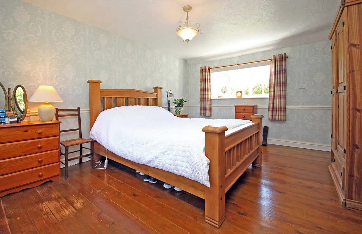 Dulas, Isle of Anglesey, LL70