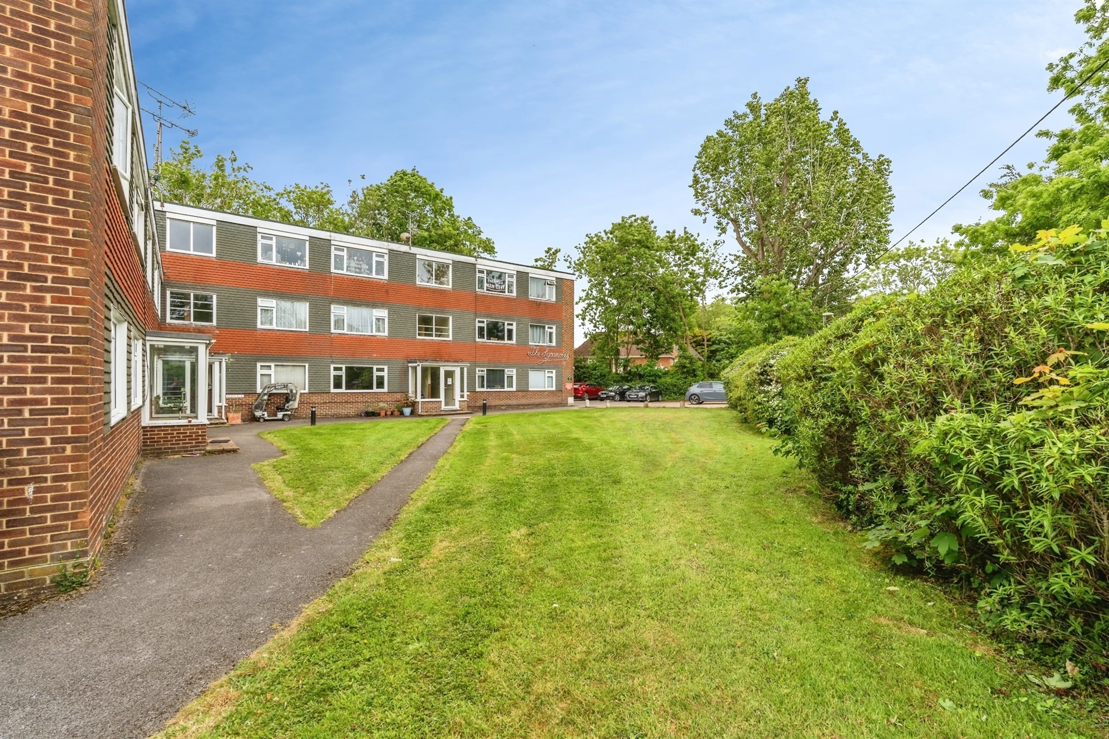 Property at South Street, Hythe, SOUTHAMPTON