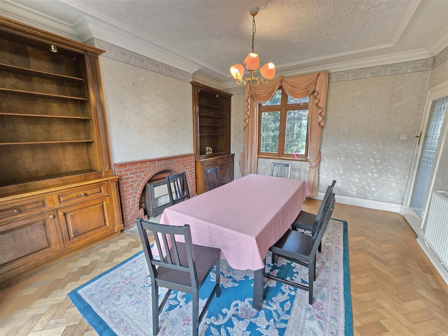 Mount Drive, Wembley Image 12