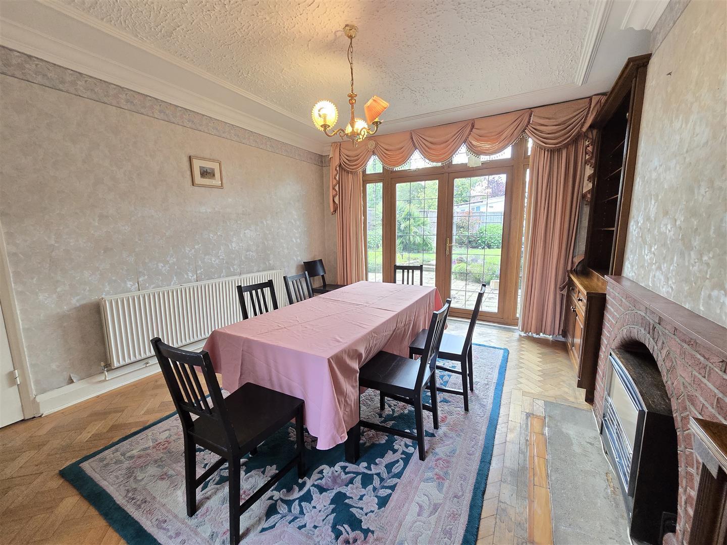 Mount Drive, Wembley Image 13