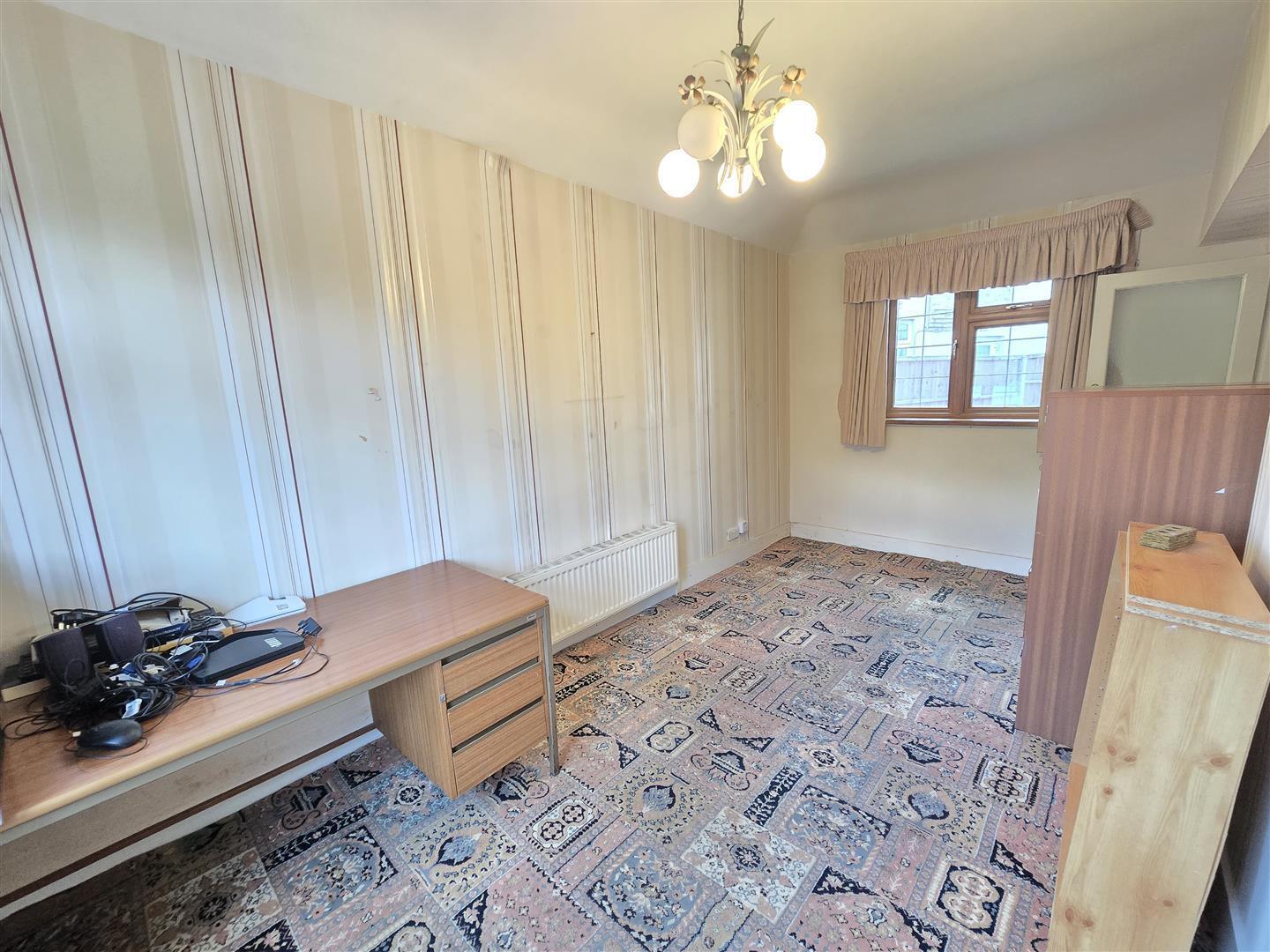 Mount Drive, Wembley Image 14