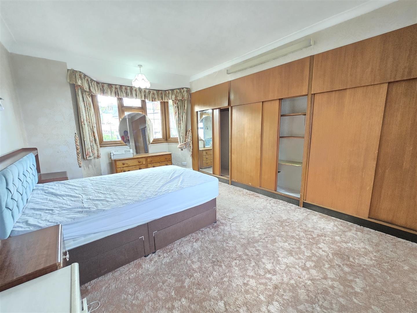 Mount Drive, Wembley Image 24