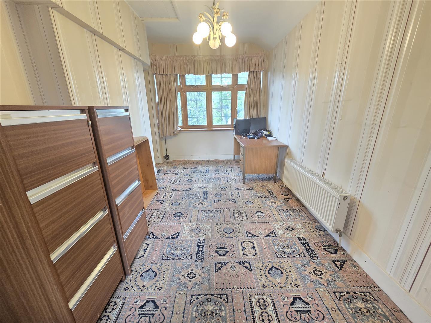 Mount Drive, Wembley Image 26