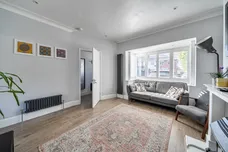 Carlton Road, Walton-On-Thames, KT12 photo 13