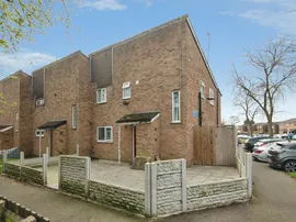 Ratcliff Walk, Oldbury photo