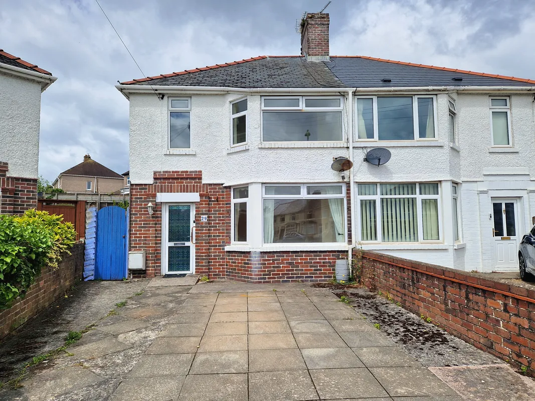 POPLAR CRESCENT, PORTHCAWL, CF36 5LF