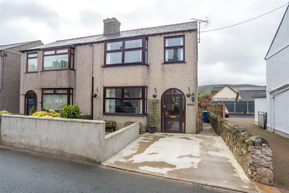 Station Road, Llanrug, Caernarfon, Gwynedd, LL55