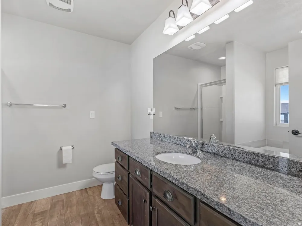 573 S Maxwell Dr, Grantsville, UT 84029