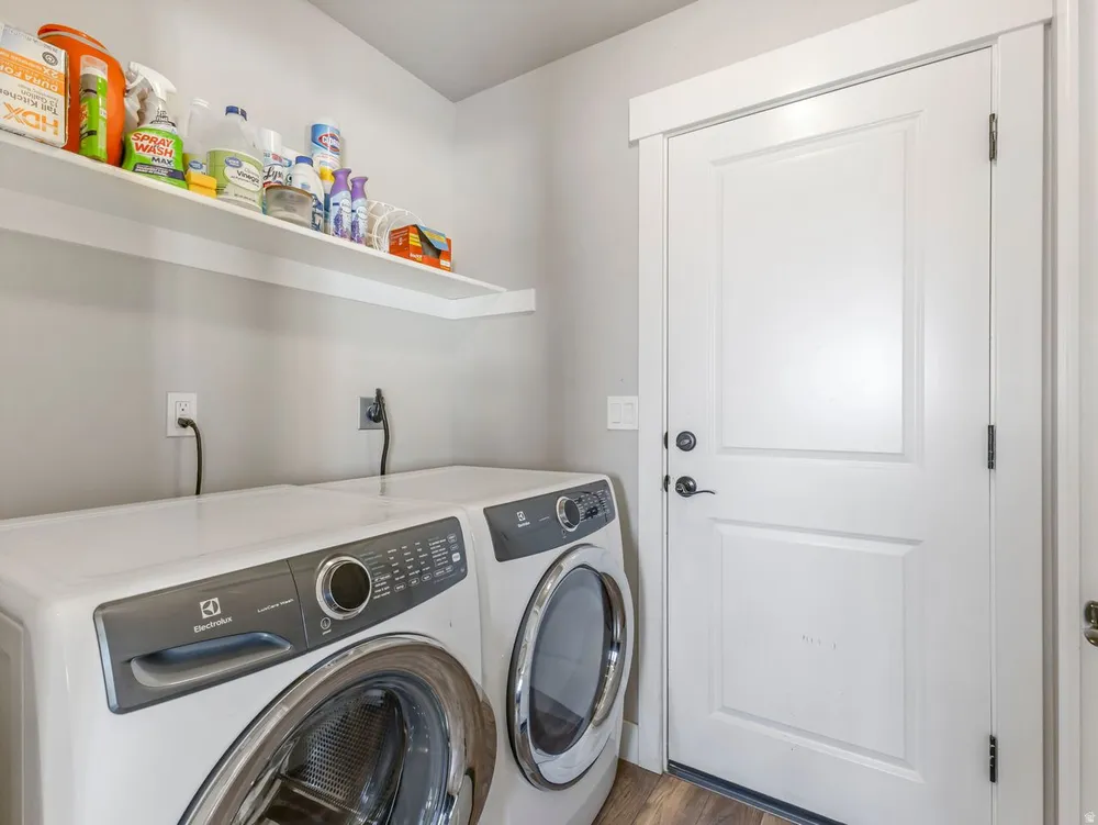 573 S Maxwell Dr, Grantsville, UT 84029