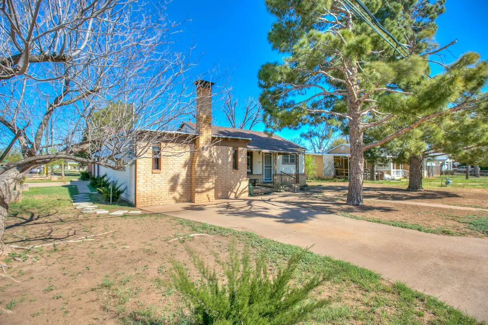 66 W 34th St, San Angelo, TX 76903