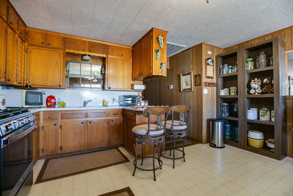 66 W 34th St, San Angelo, TX 76903