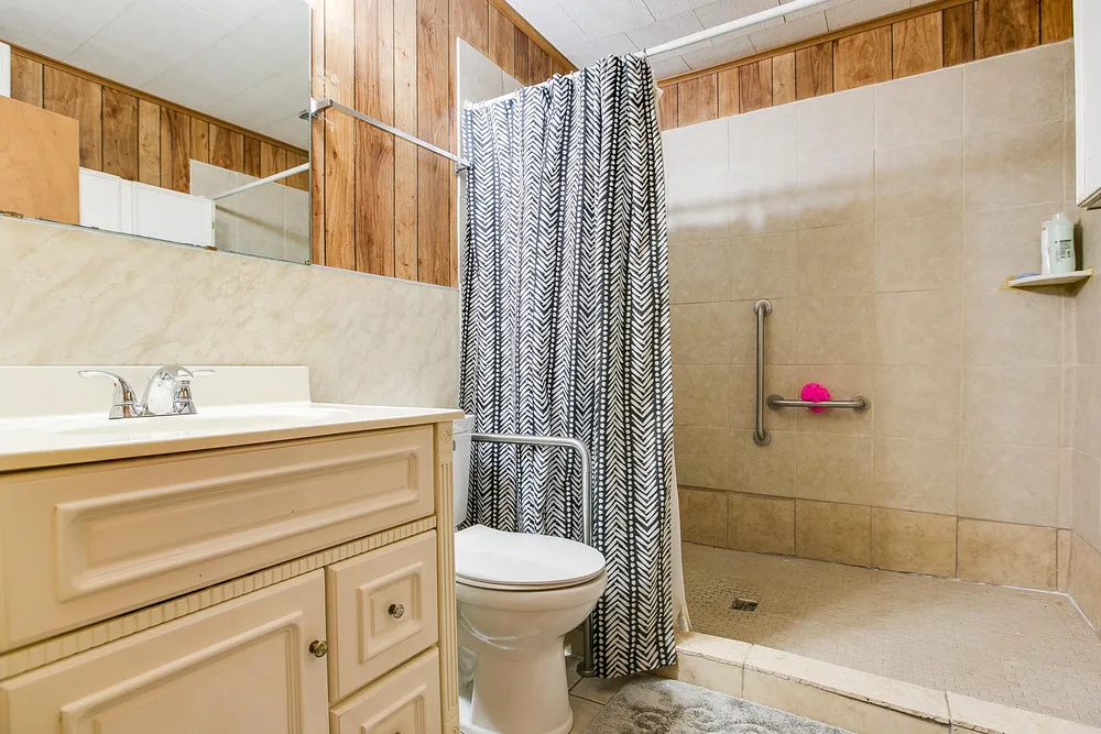 66 W 34th St, San Angelo, TX 76903