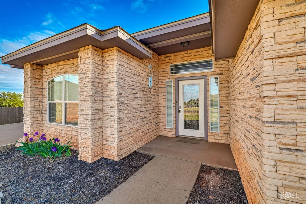 5805 Barrington Ct, San Angelo, TX 76901-5004