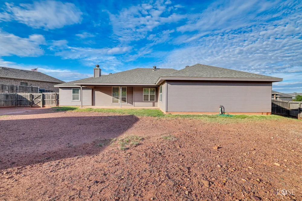 5805 Barrington Ct, San Angelo, TX 76901-5004