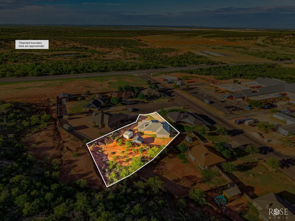 5805 Barrington Ct, San Angelo, TX 76901-5004
