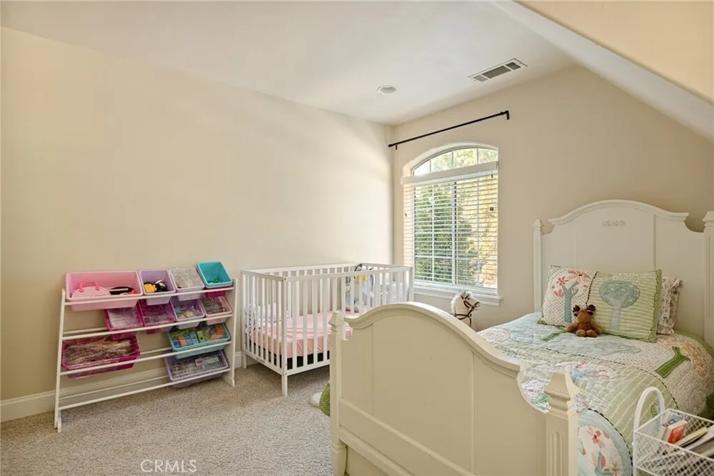 267 Pheasant Run, Lake Arrowhead, CA 92352