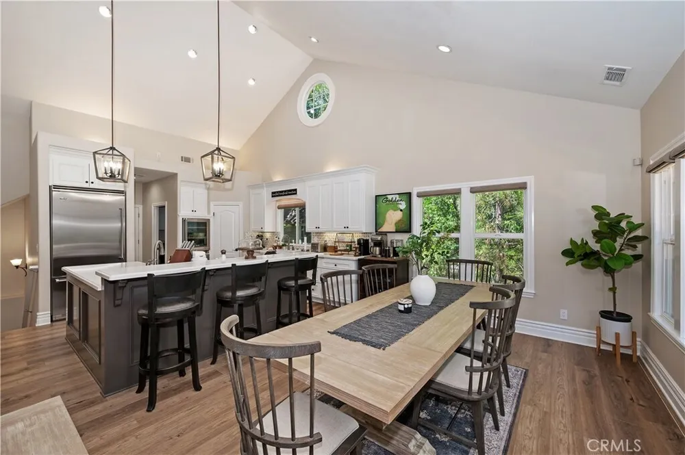 757 Nadelhorn Dr, Lake Arrowhead, CA 92352
