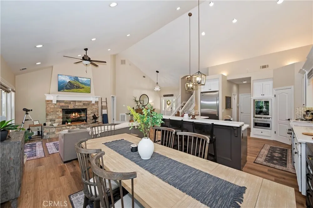 757 Nadelhorn Dr, Lake Arrowhead, CA 92352