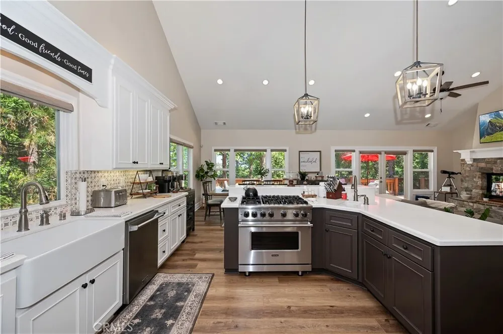 757 Nadelhorn Dr, Lake Arrowhead, CA 92352