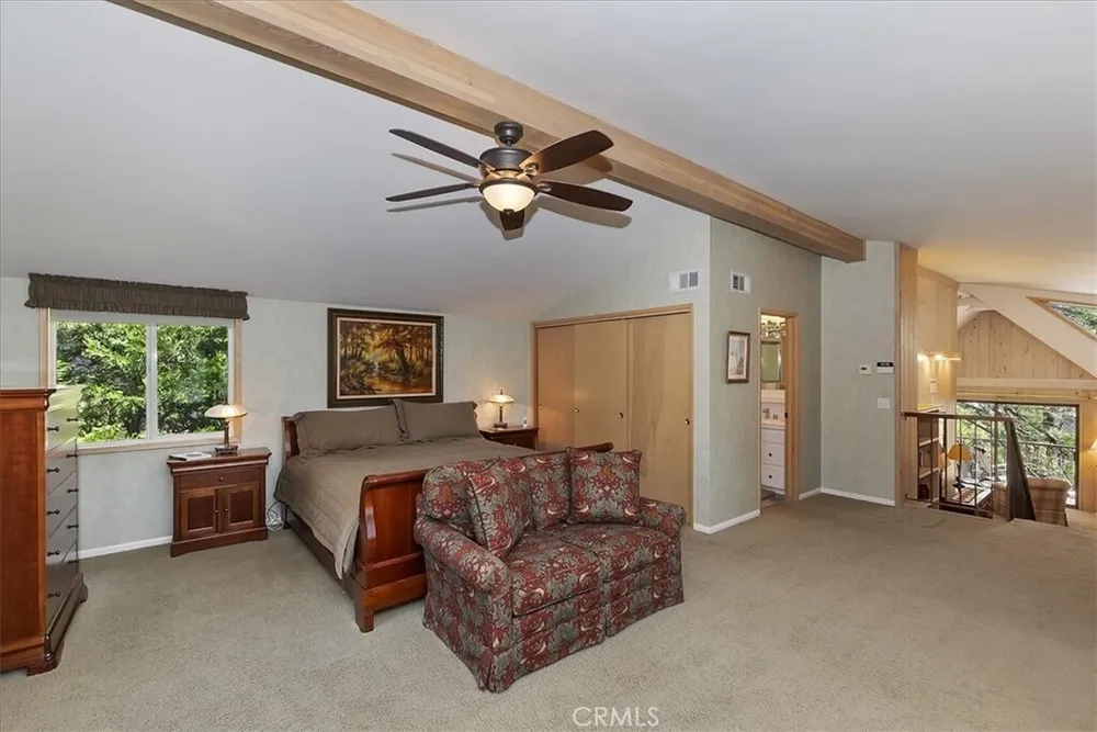 28018 Peninsula Dr, Lake Arrowhead, CA 92352