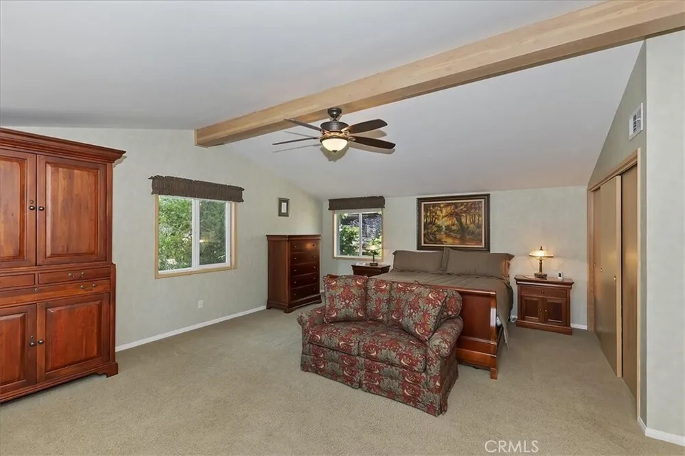 28018 Peninsula Dr, Lake Arrowhead, CA 92352