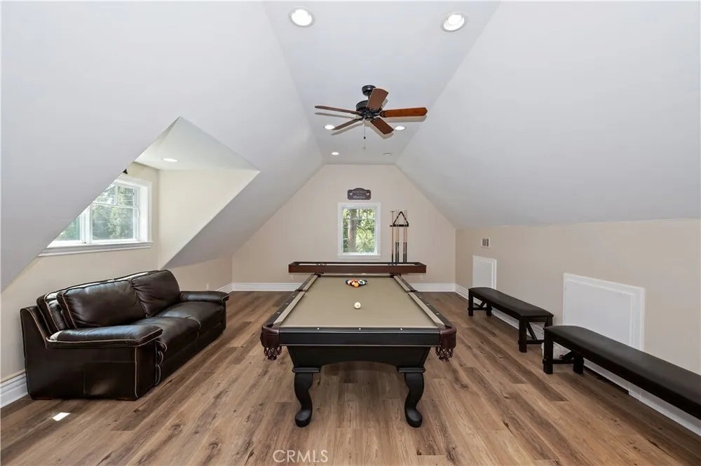 757 Nadelhorn Dr, Lake Arrowhead, CA 92352