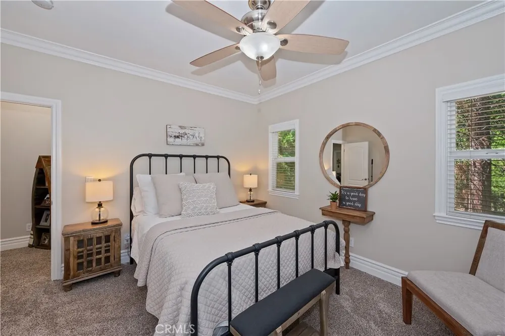 757 Nadelhorn Dr, Lake Arrowhead, CA 92352