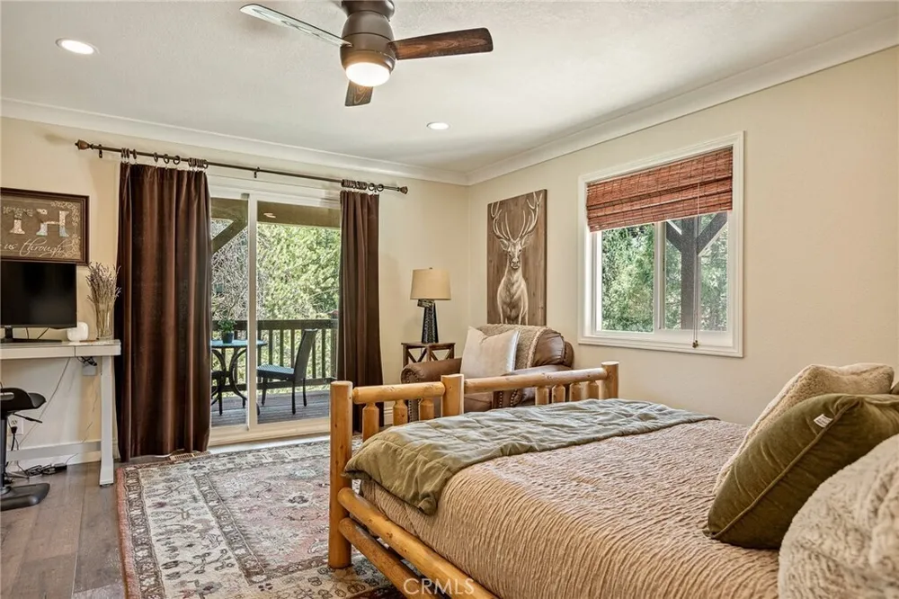 813 Brentwood Dr, Lake Arrowhead, CA 92352