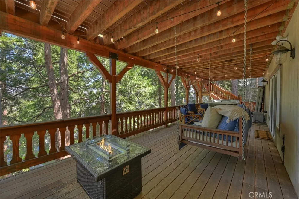 757 Nadelhorn Dr, Lake Arrowhead, CA 92352