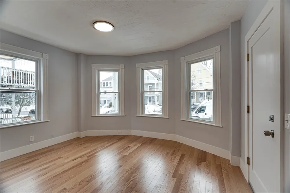 24 Dunlap St, Salem, MA 01970
