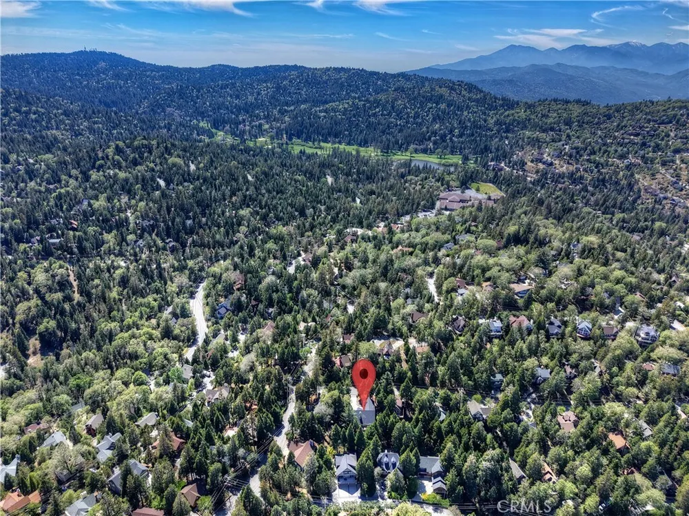 757 Nadelhorn Dr, Lake Arrowhead, CA 92352