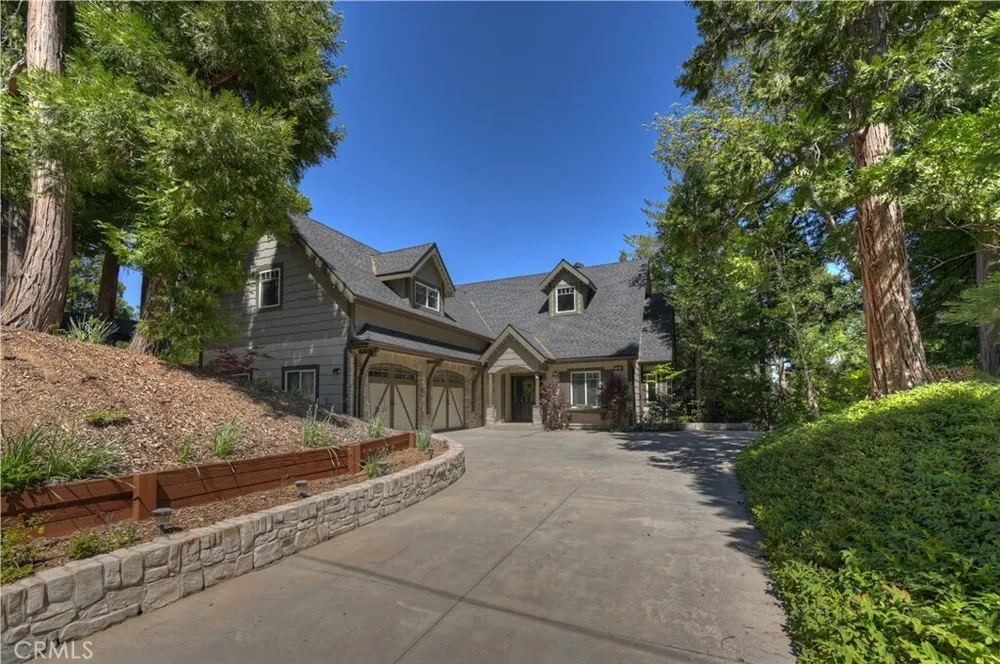 757 Nadelhorn Dr, Lake Arrowhead, CA 92352