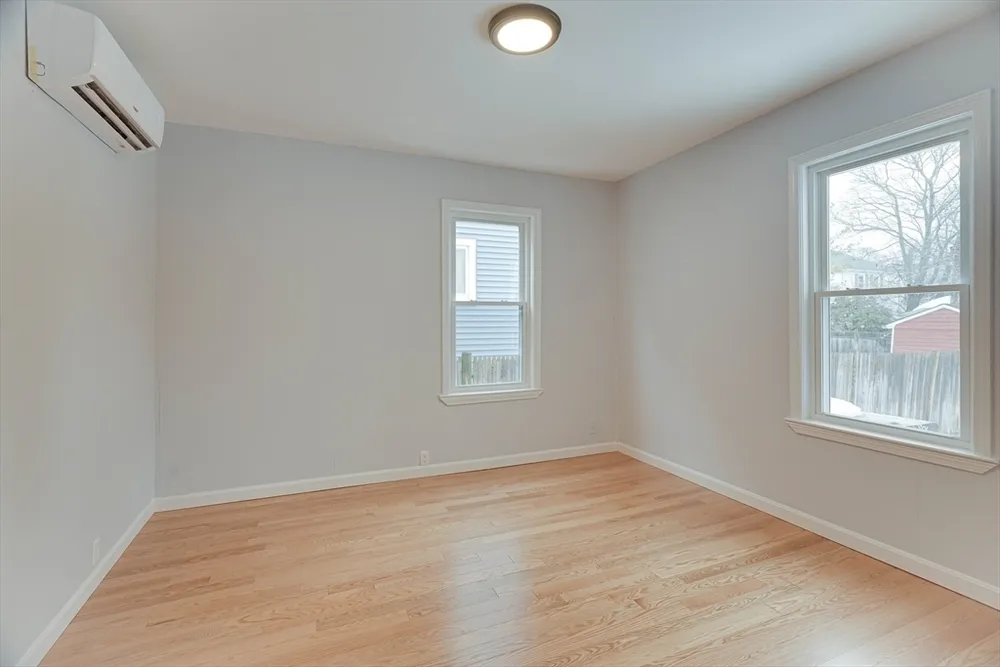24 Dunlap St, Salem, MA 01970