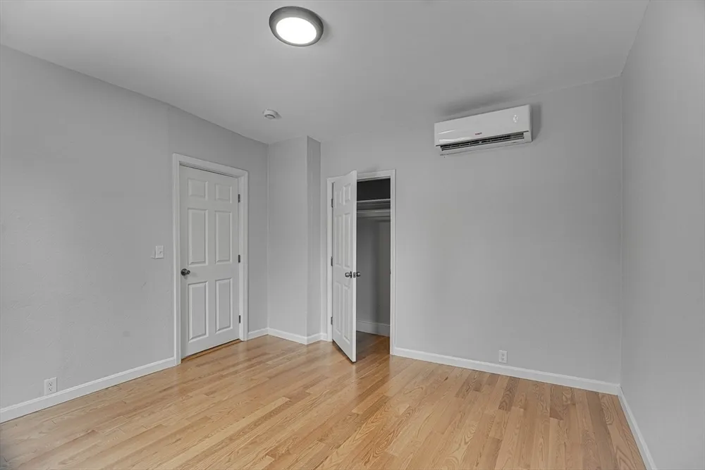 24 Dunlap St, Salem, MA 01970
