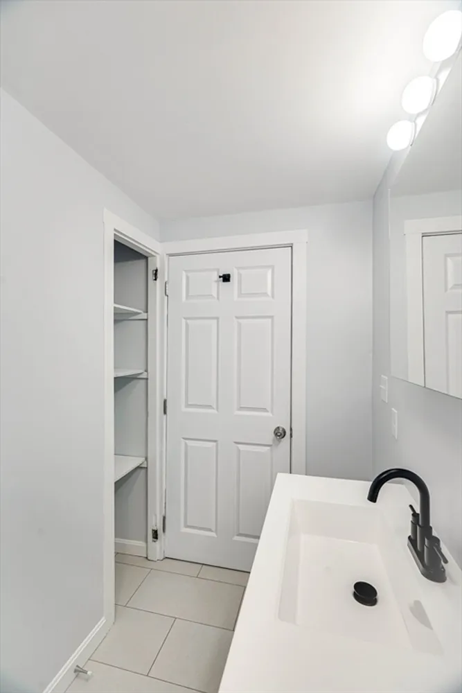 24 Dunlap St, Salem, MA 01970