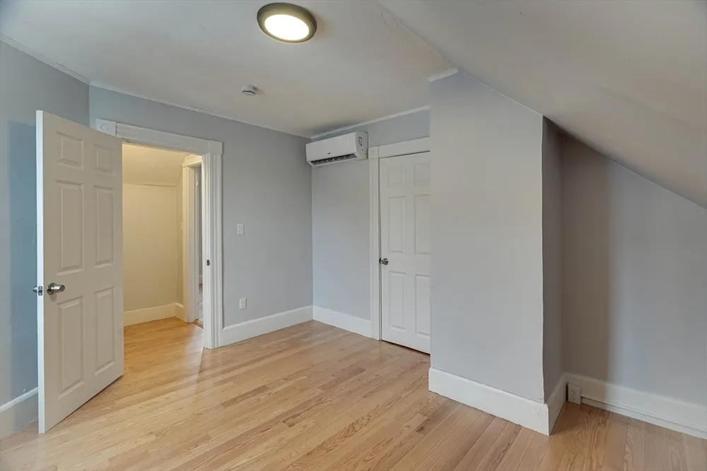 24 Dunlap St, Salem, MA 01970
