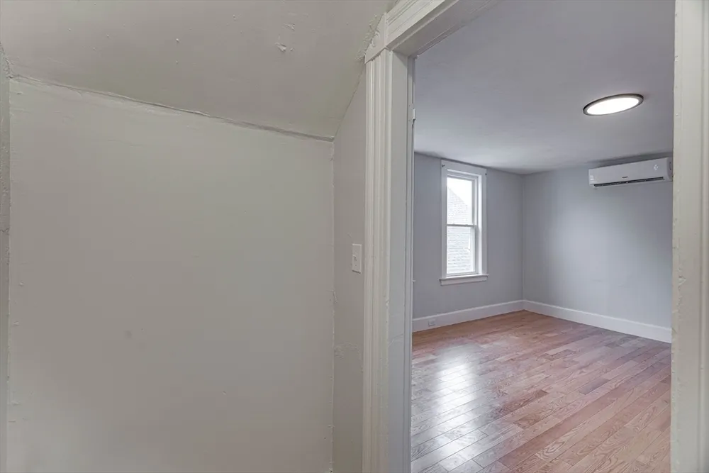 24 Dunlap St, Salem, MA 01970