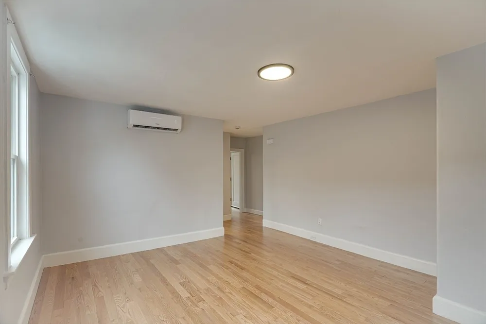 24 Dunlap St, Salem, MA 01970