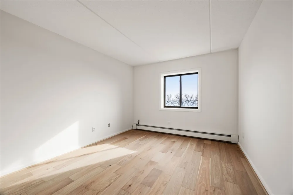 95 Nahant St, Lynn, MA 01902