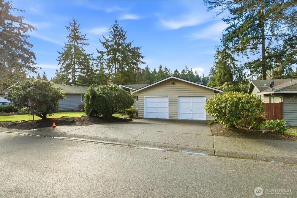 32417 29th Ave SW, Federal Way, WA 98023