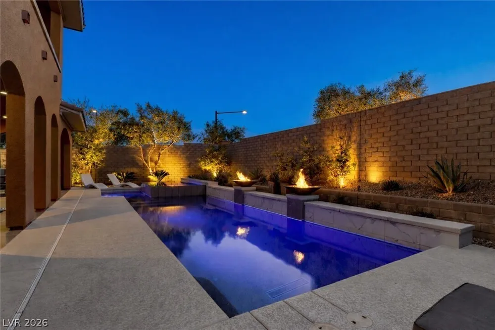 497 Paso De Montana St, Las Vegas, NV 89138