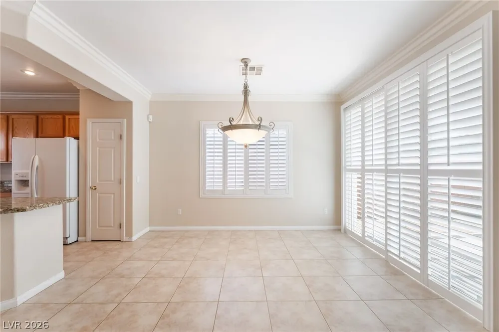 10481 Riverside Park Ave, Las Vegas, NV 89135-1055