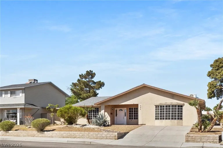 800 Vincent Way, Las Vegas, NV 89145