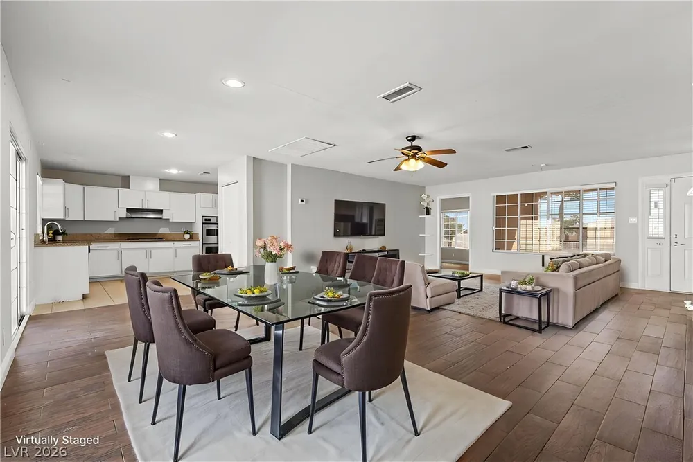 800 Vincent Way, Las Vegas, NV 89145